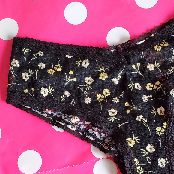 PINK Victoria's Secret Cheekster Panty Size M - Picture 4 of 6